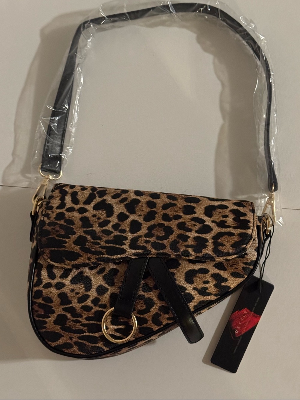Cheetah Faux Leatber Saddle Bag in Brown/Black with gold Hardware | NWT - Picture 6 of 9